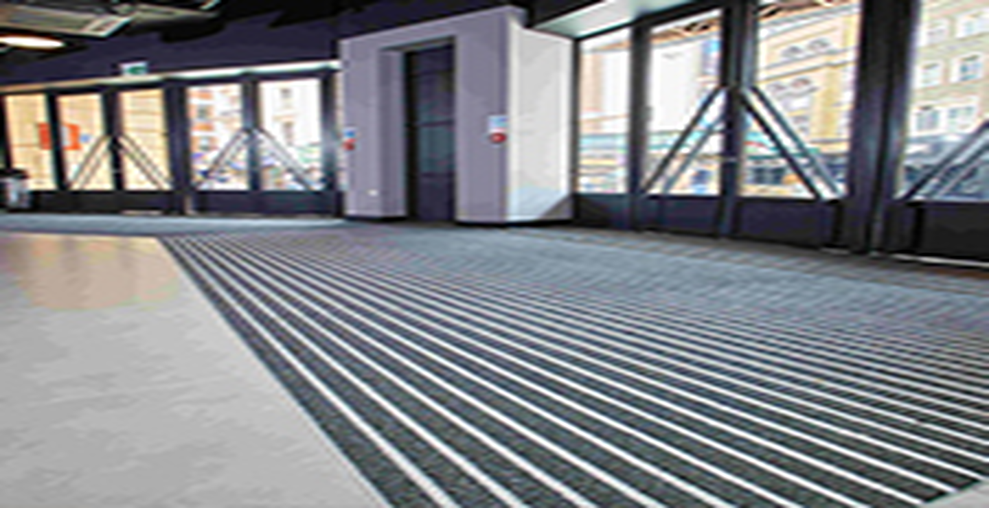 هر آنچه باید درباره دونسل پادری آلومینیومی بدانید ؟