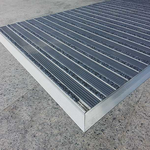 پادری آلومینیومی  یک سانتی لاستیک و موکت ـ کد: 450 