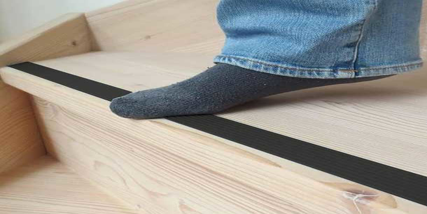 نوار ترمز پله  PVC 